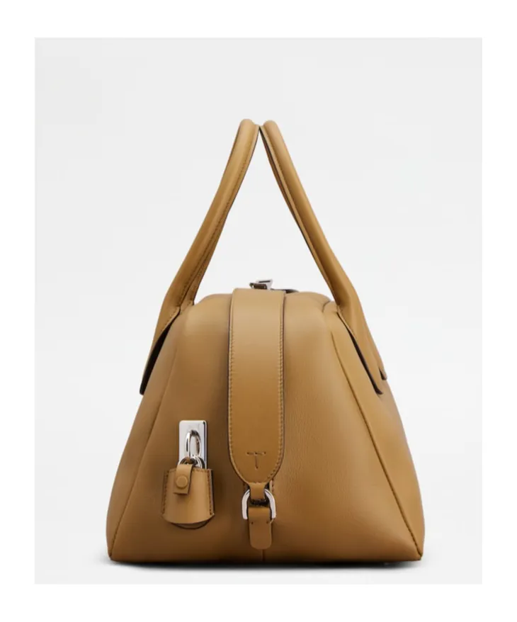 Di Logo Debossed Tote Bag