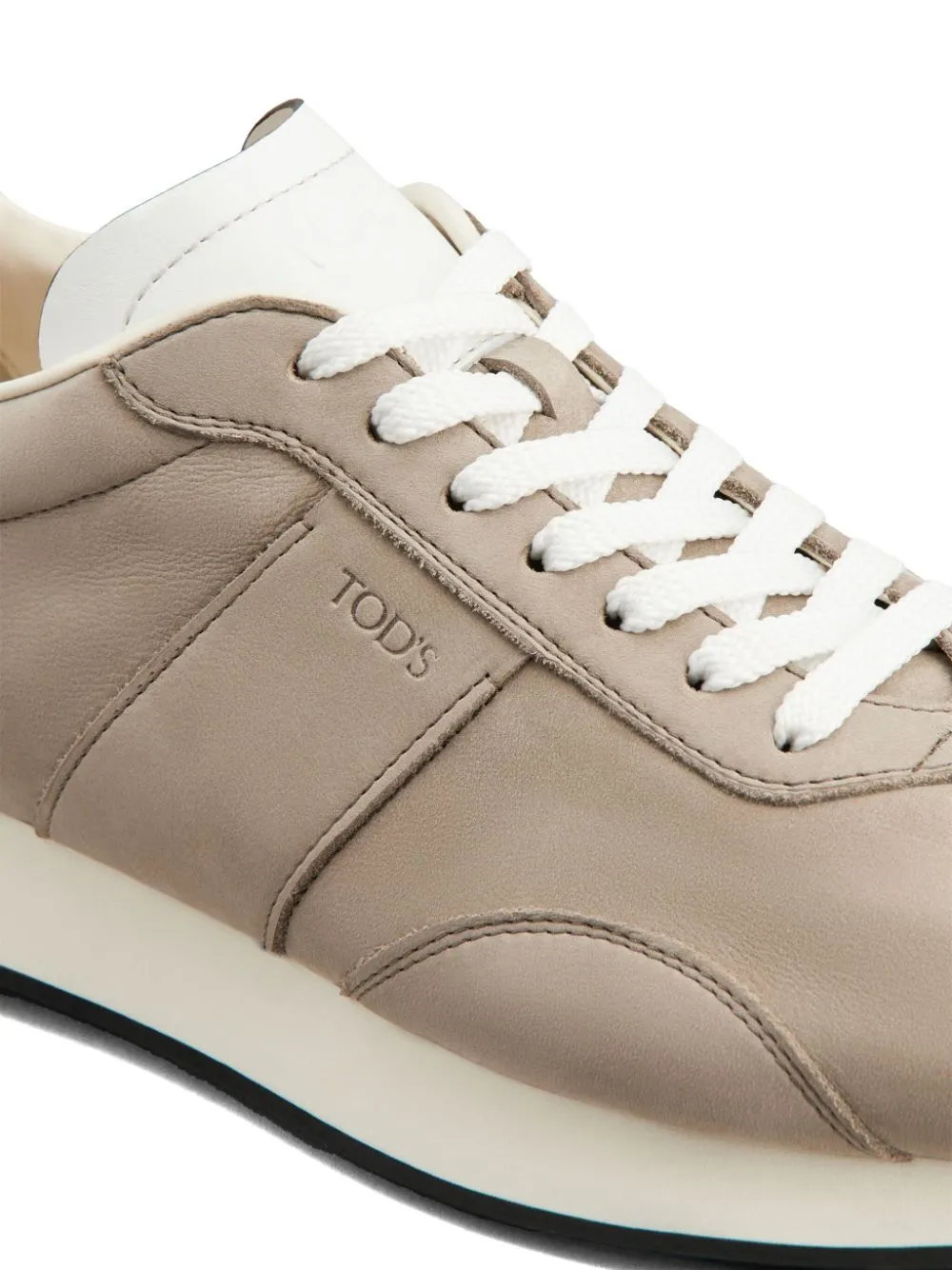 T Vintage Lace-Up Sneakers
