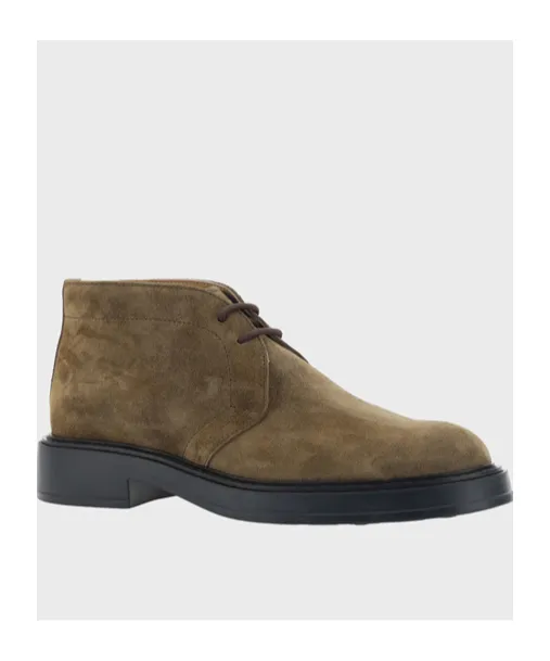 Desert Round Toe Lace-Up Boots