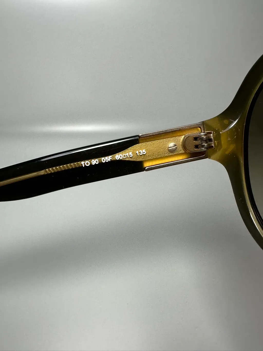Round Logo Sunglasses