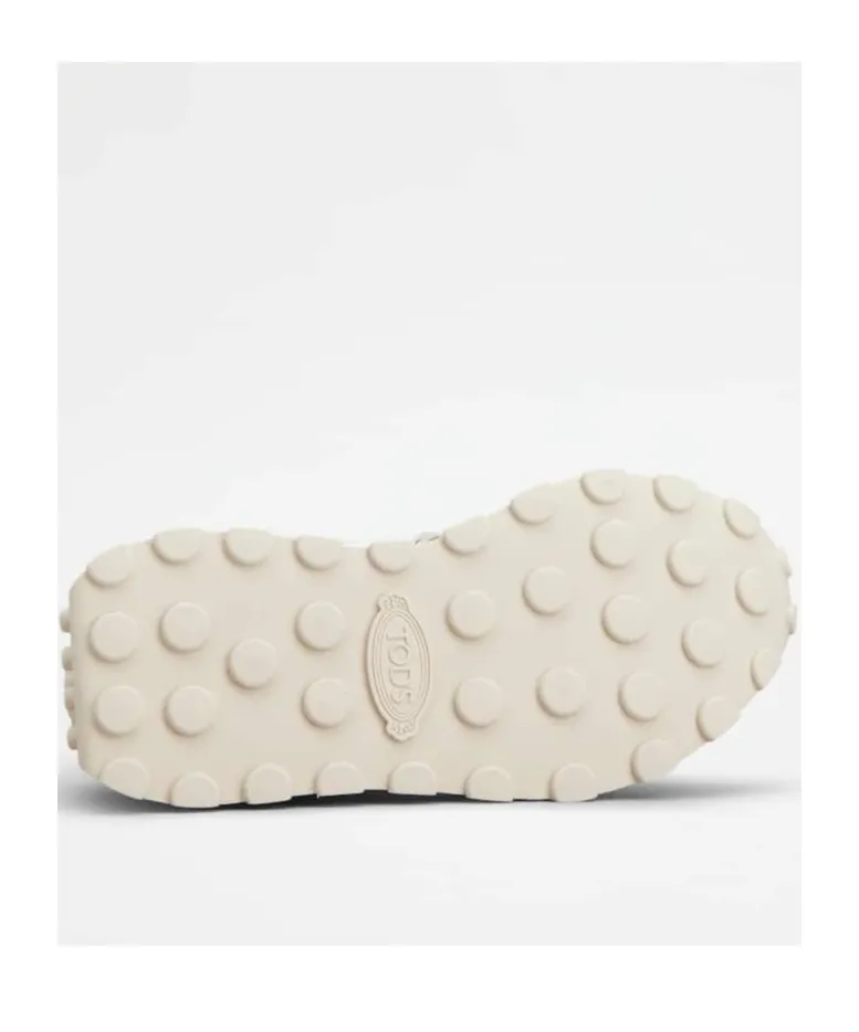 Panelled Round Toe Sneakers
