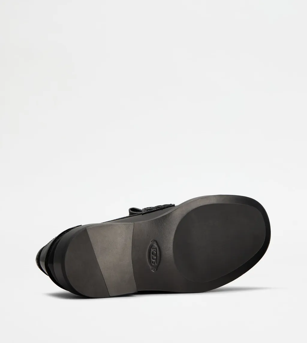 Logo-Plaque Slip-On Loafers