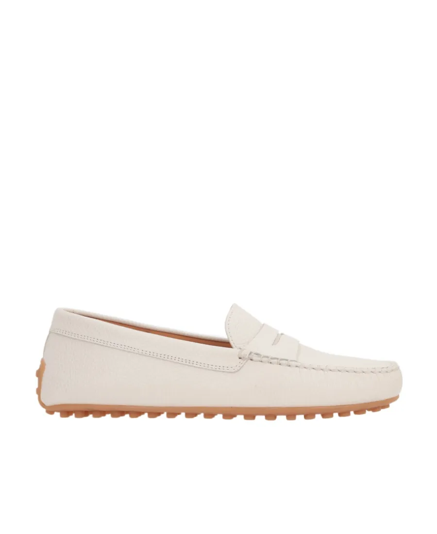 Gommino Round Toe Slip-On Loafers