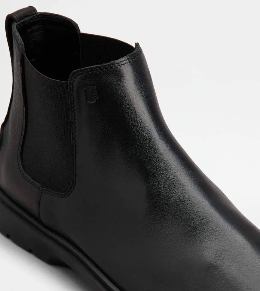 Slip-On Chelsea Boots