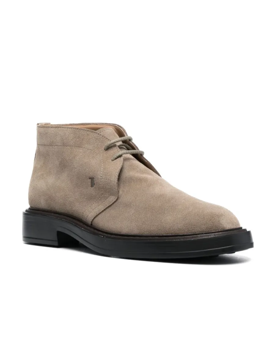 Desert Round Toe Lace-Up Boots