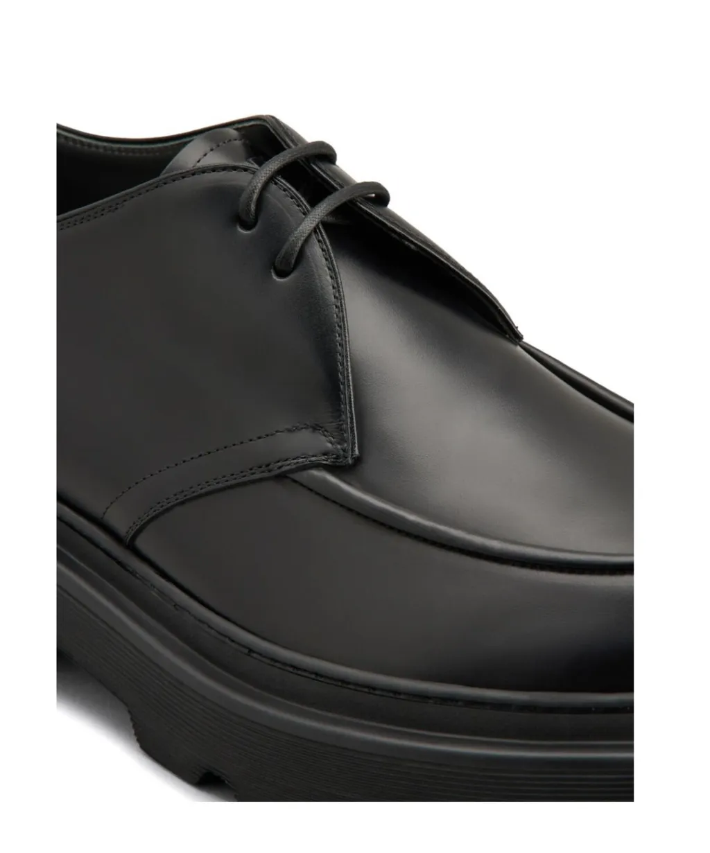 Round Toe Lace-Up Derby Shoes
