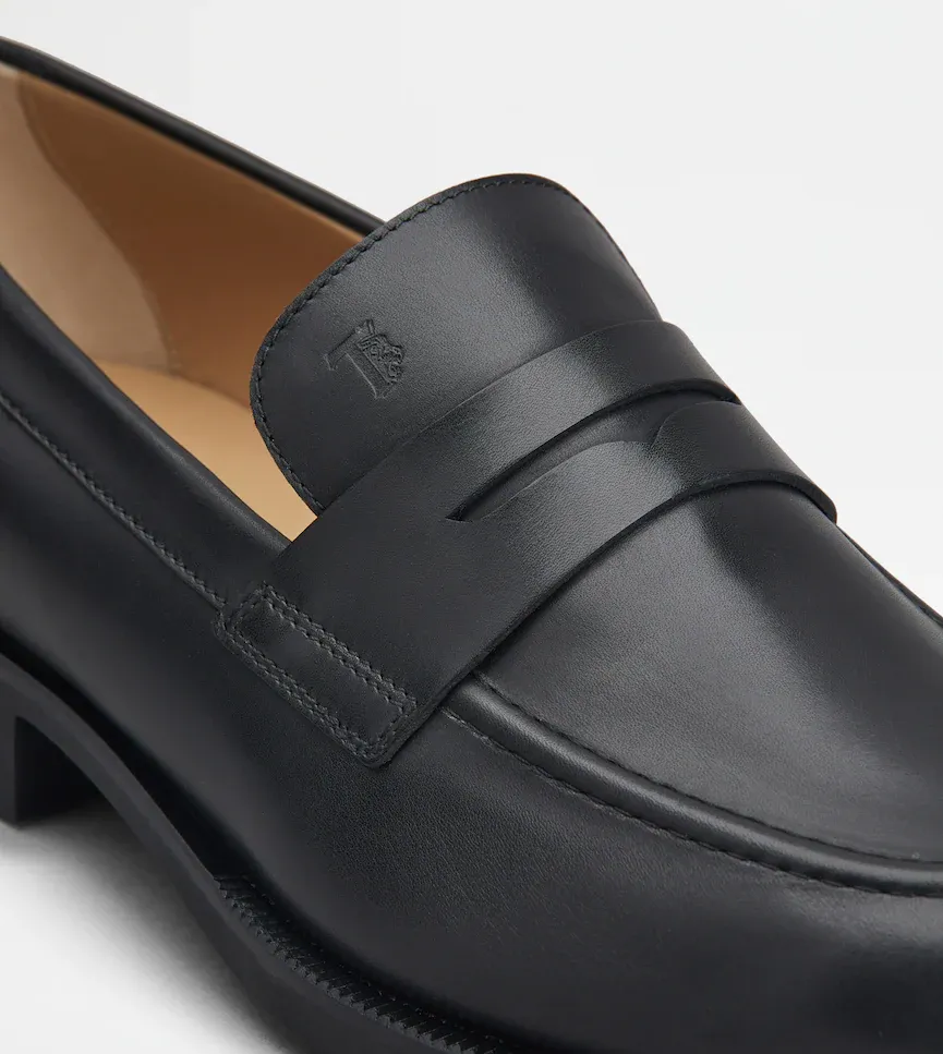 Round Toe Slip-On Loafers