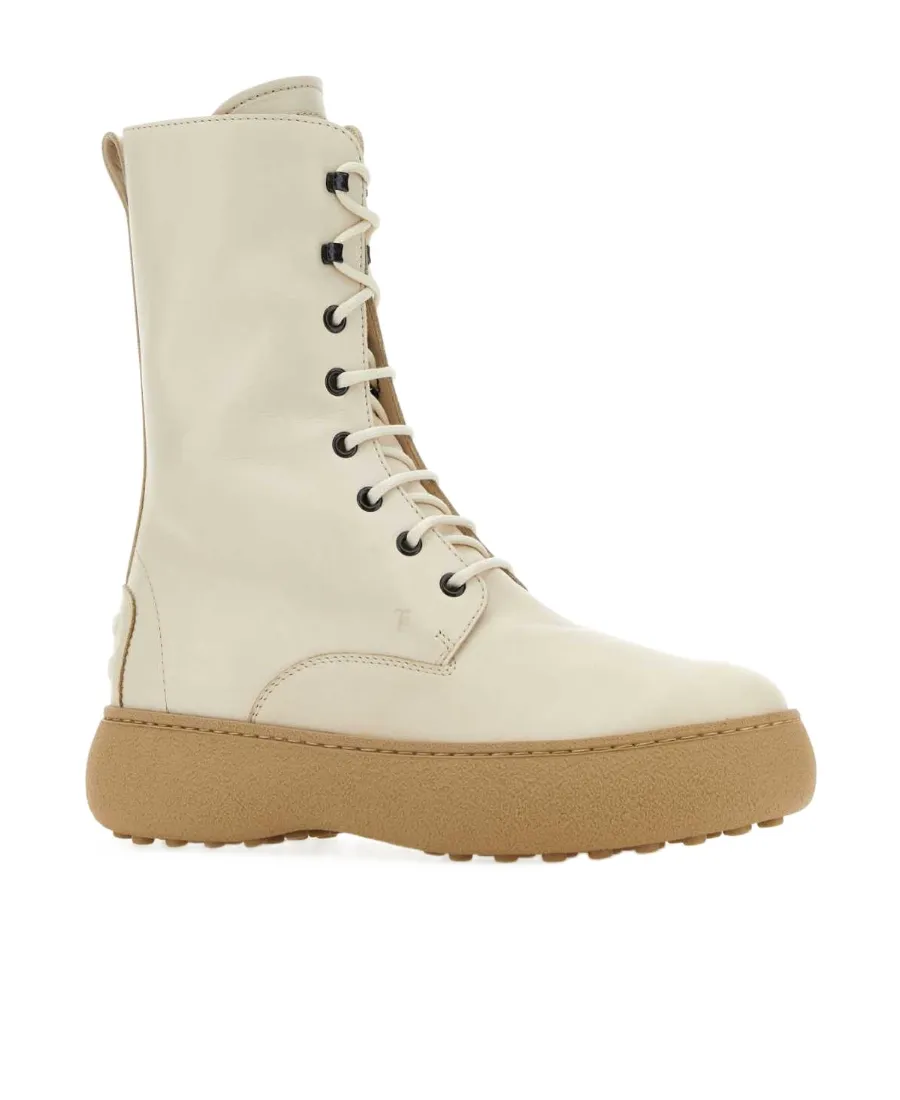 W. G. Round Toe Lace-Up Boots
