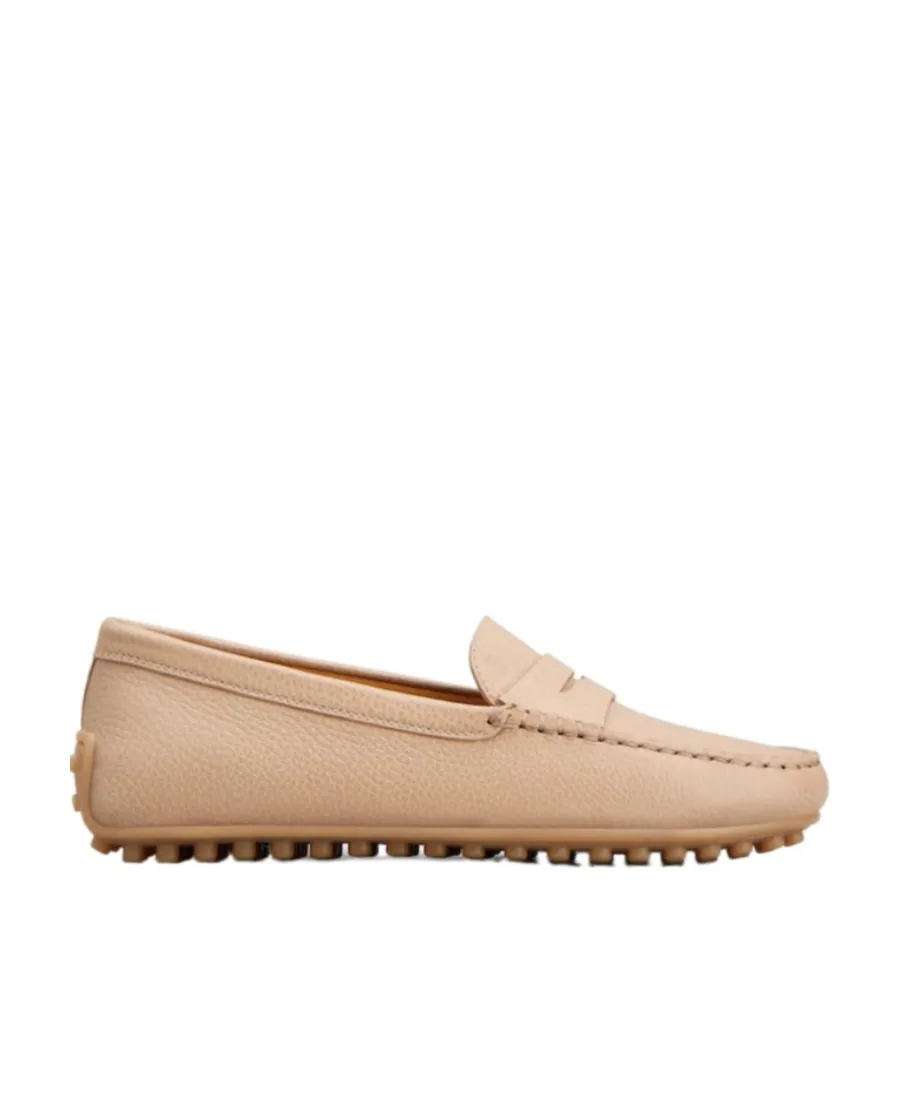 Gommino Round Toe Slip-On Loafers