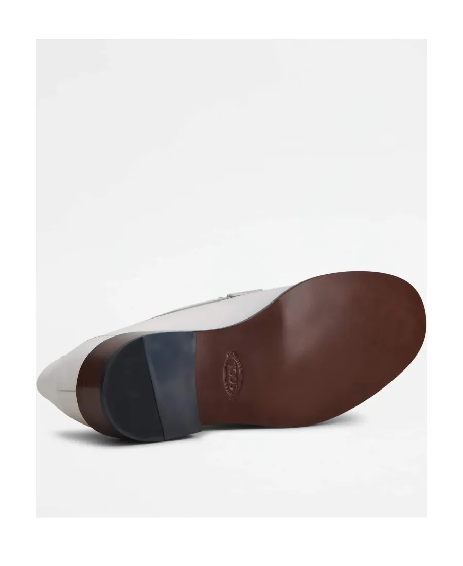 Chain-Link Detail Loafers