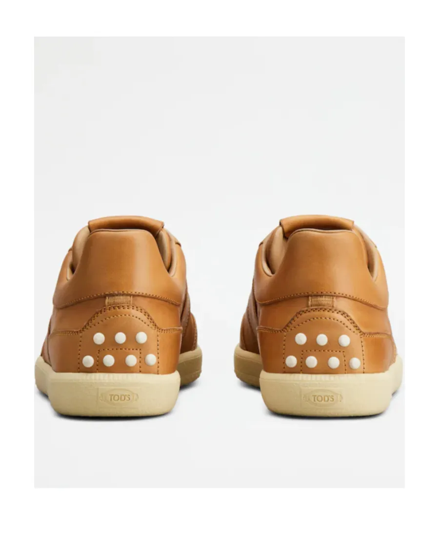 Low-Top Leather Sneakers