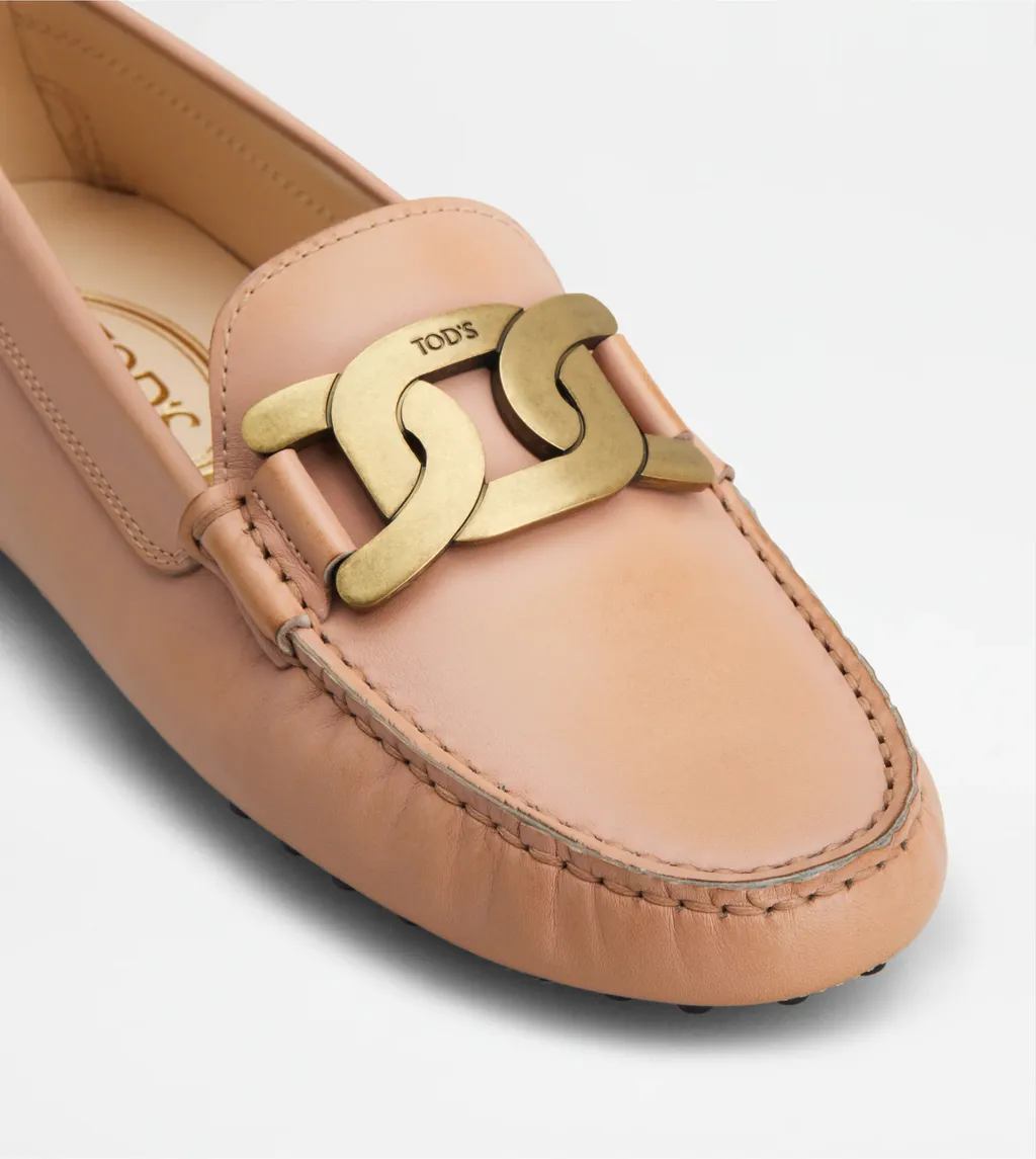 Kate Commino Chain-Link Driving Shoes