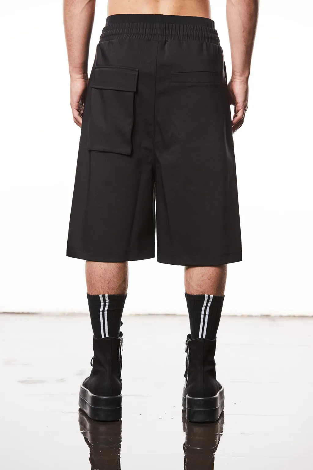 Wide-Leg Shorts