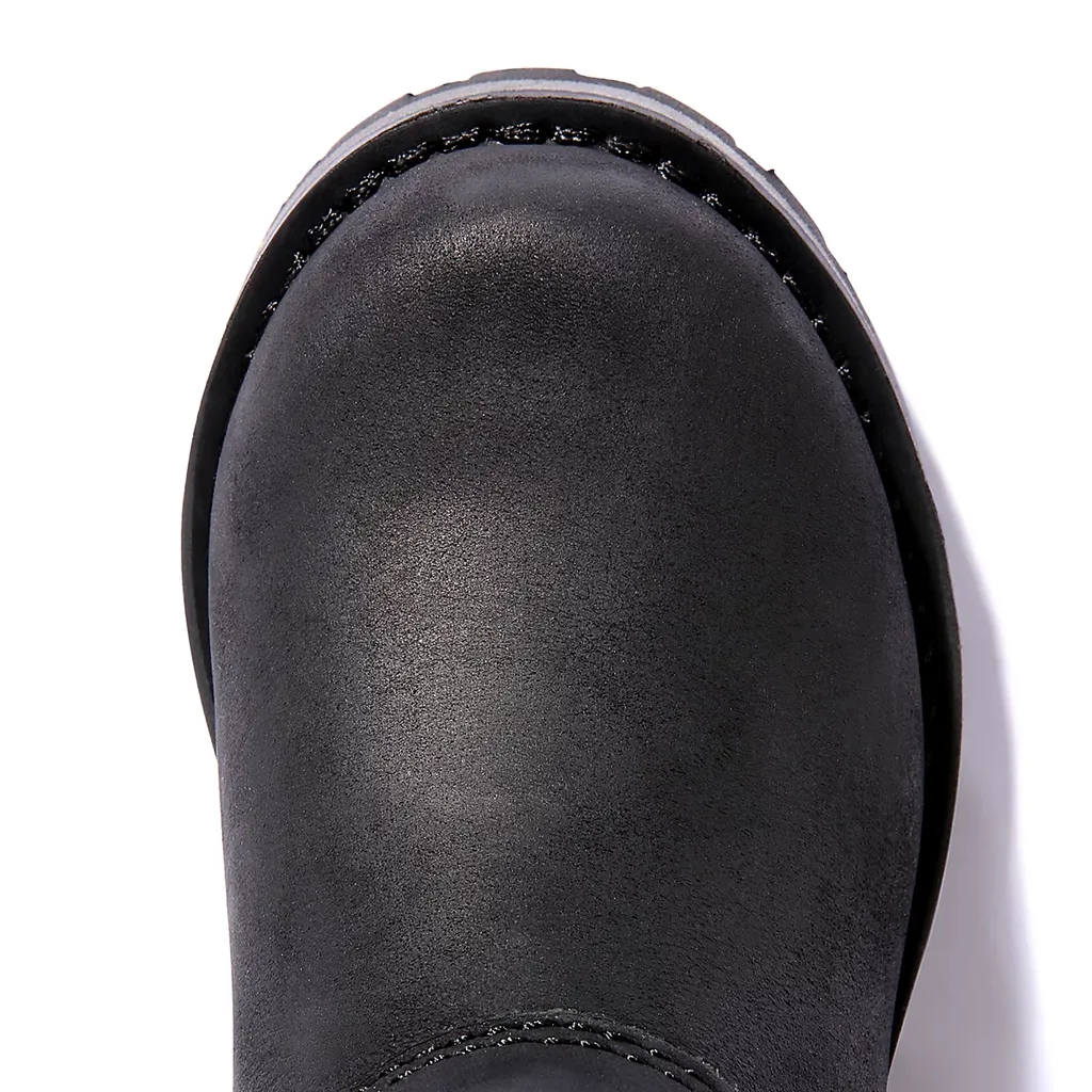 Round Head Chelsea Boots