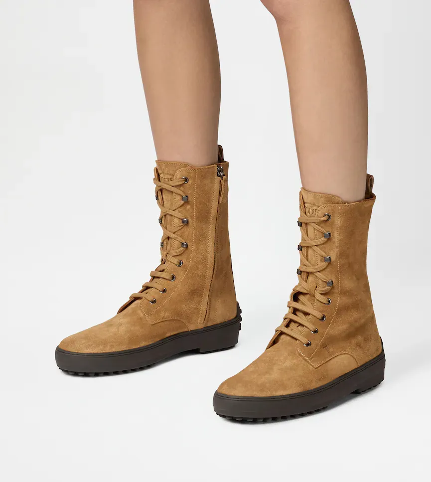 Lace-Up Chelsea Boots