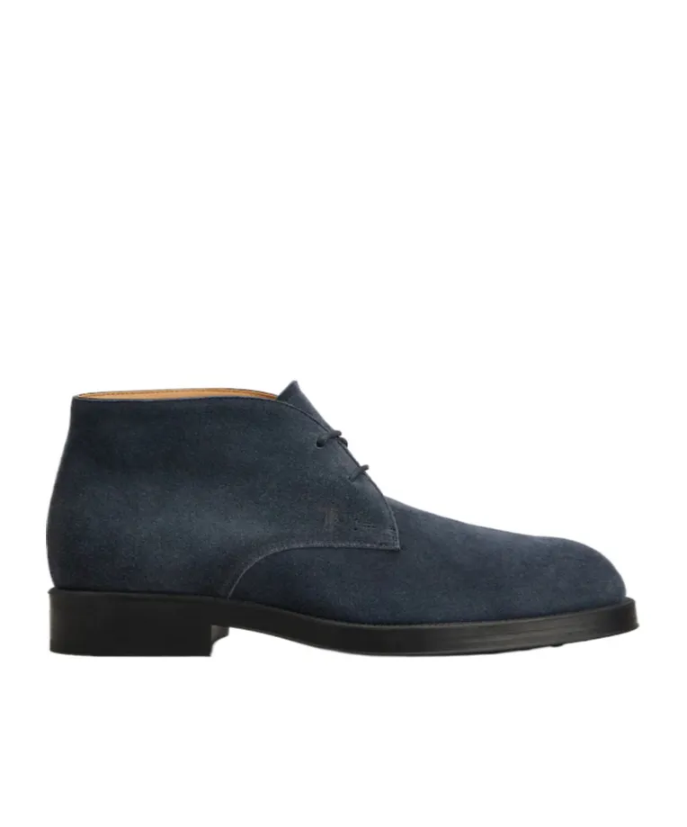 Round Toe Lace-Up Boots