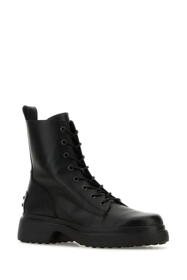 Round-Toe Lace-Up Boots