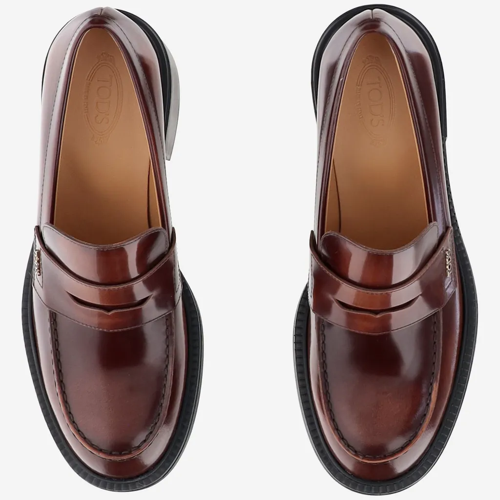 Logo Plaque Heeled Loafers