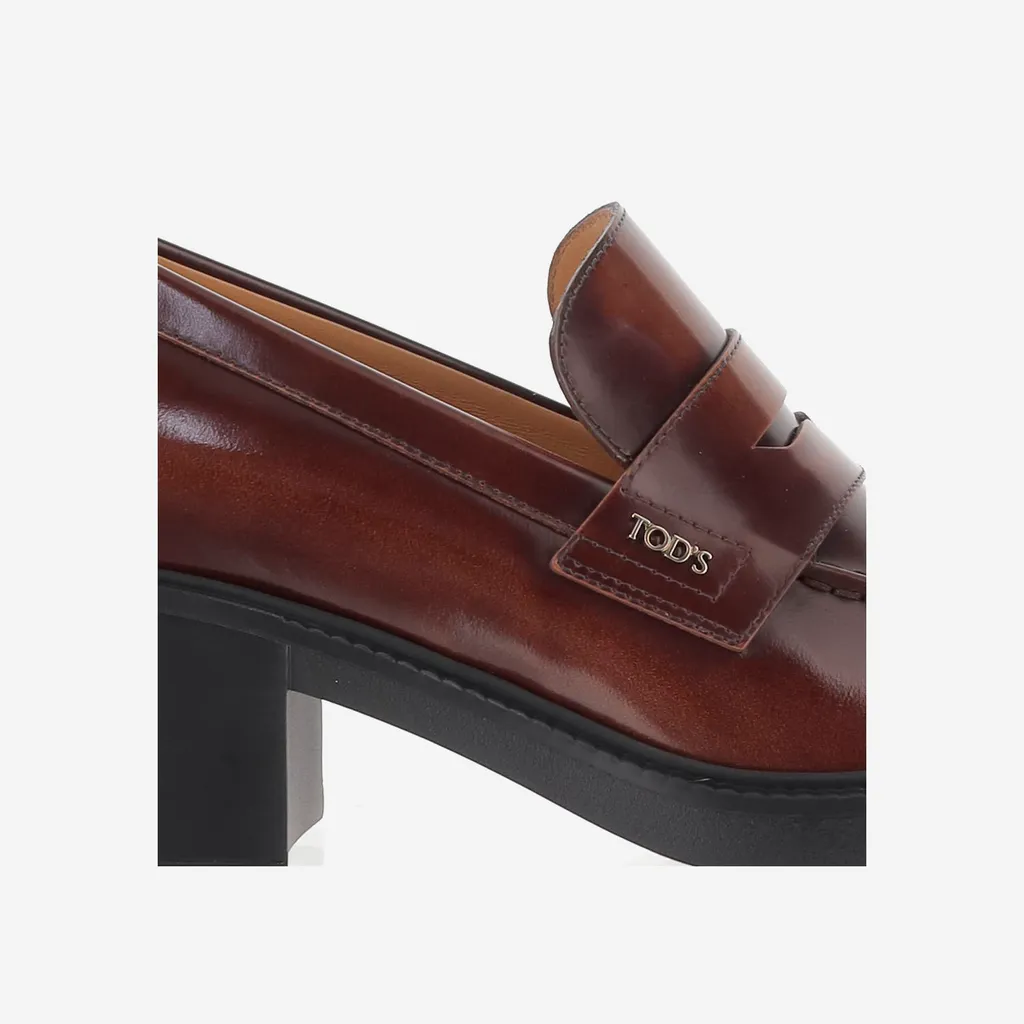 Logo Plaque Heeled Loafers
