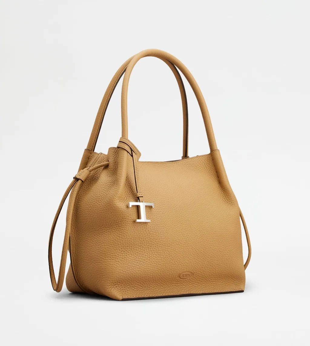 Logo-Detailed Shoulder Bag