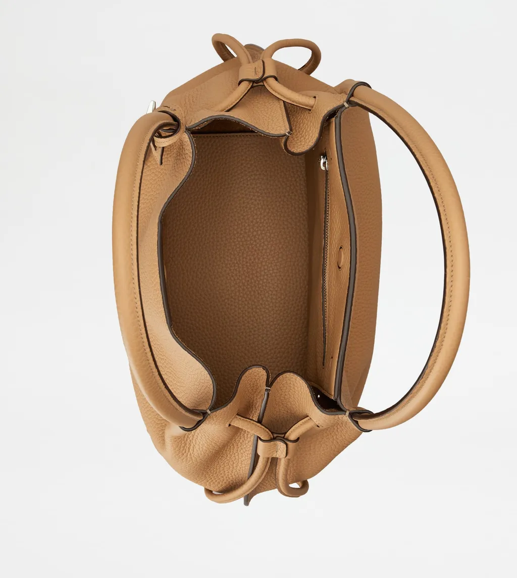 Logo-Detailed Shoulder Bag