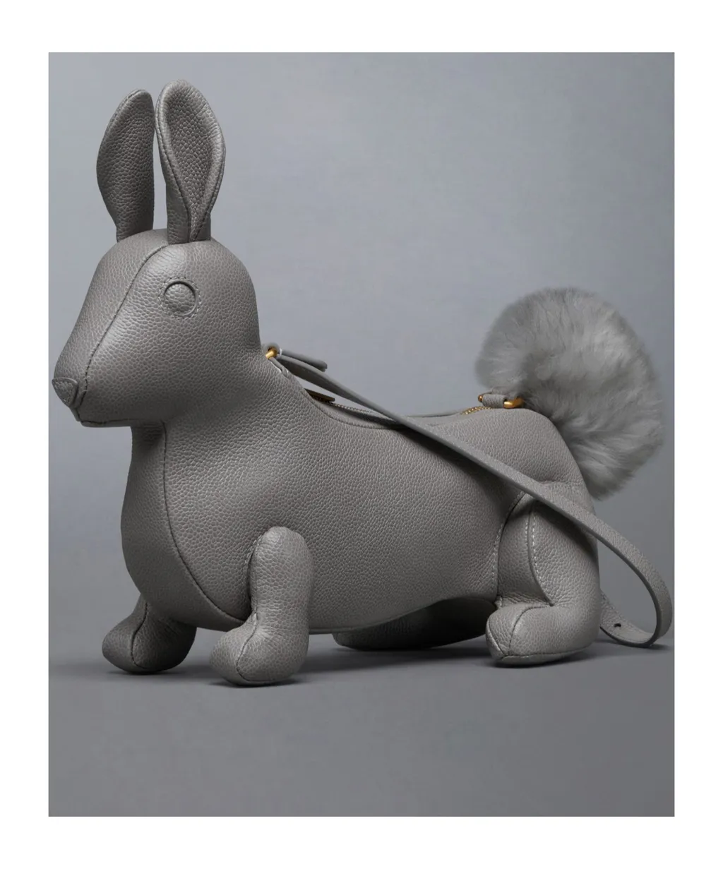 Squirrel-Motif Zipped Shoulder Bag