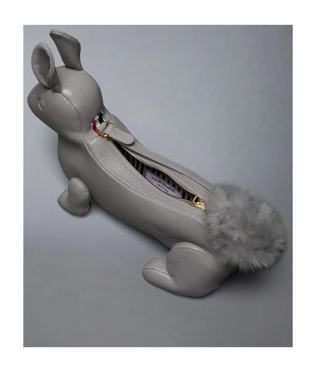 Squirrel-Motif Zipped Shoulder Bag