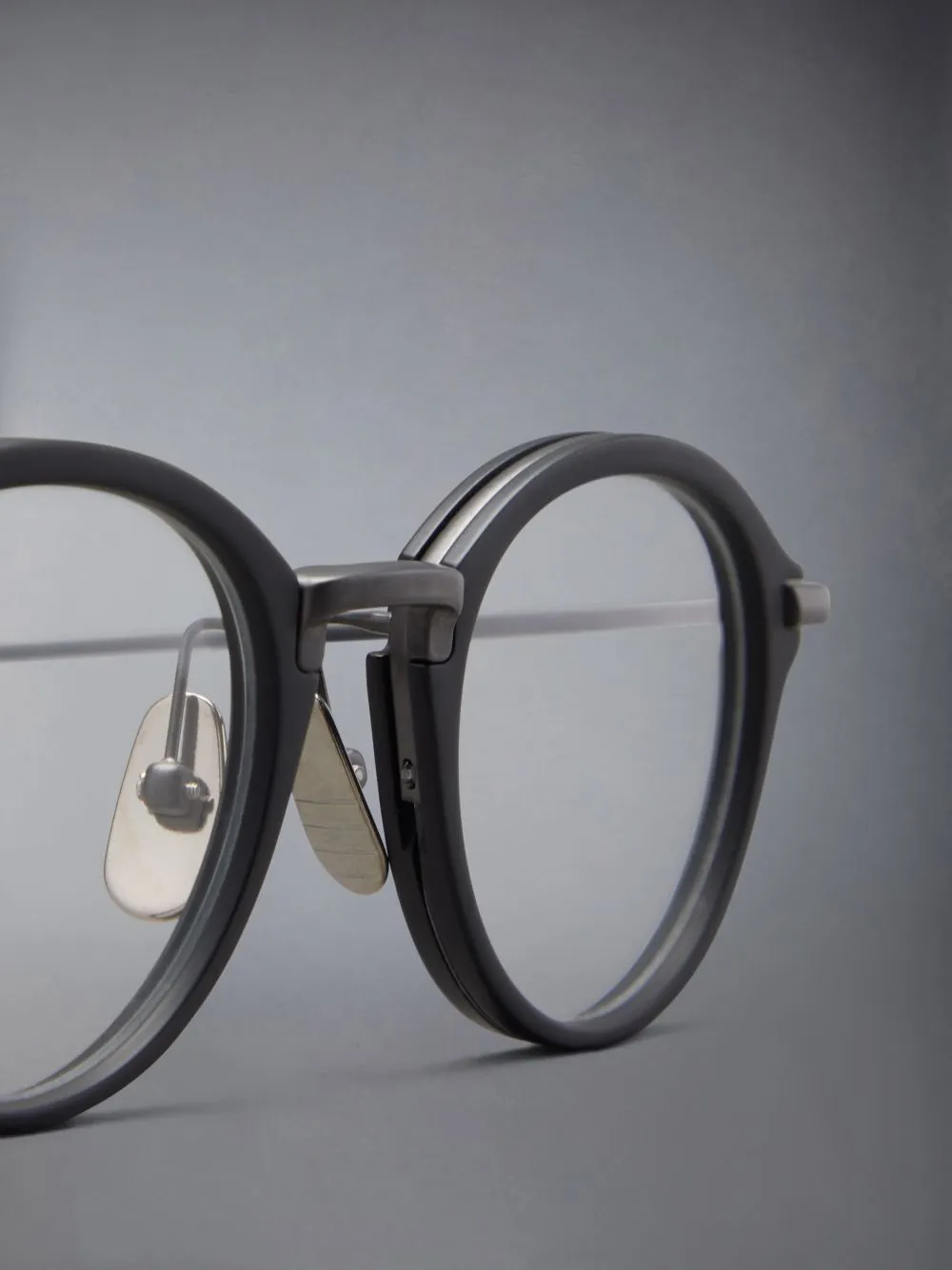 Round-Frame Glasses