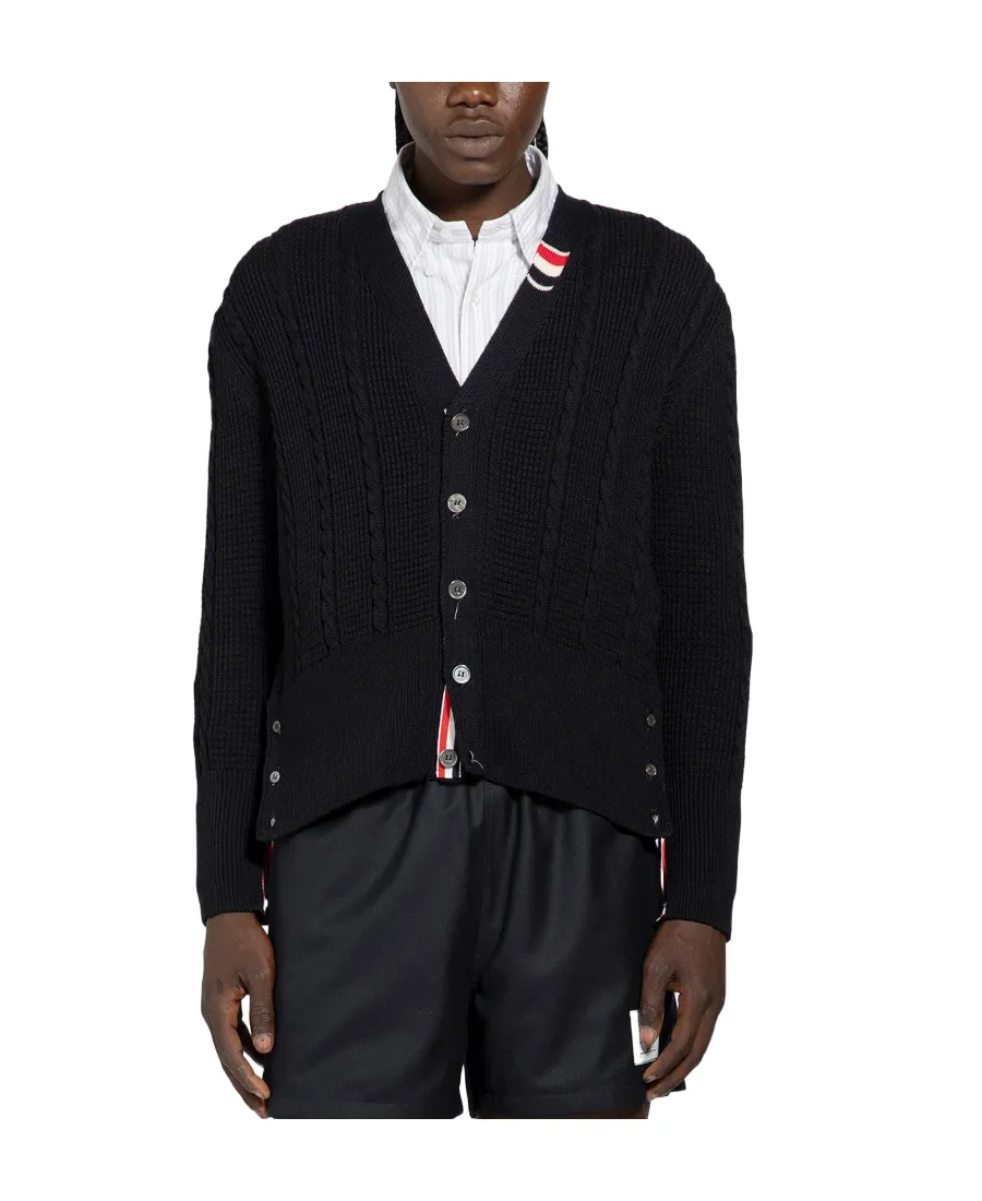 V-Neck Buttoned Knitted Cardigan