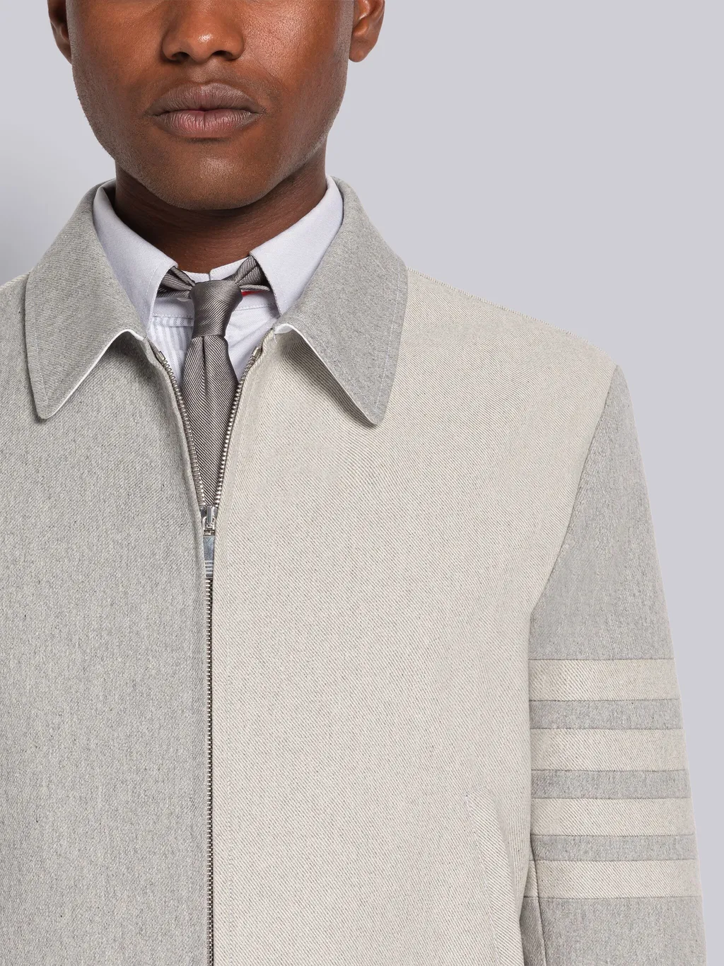 4-Bar Stripe Detailed Zipped Jacket
