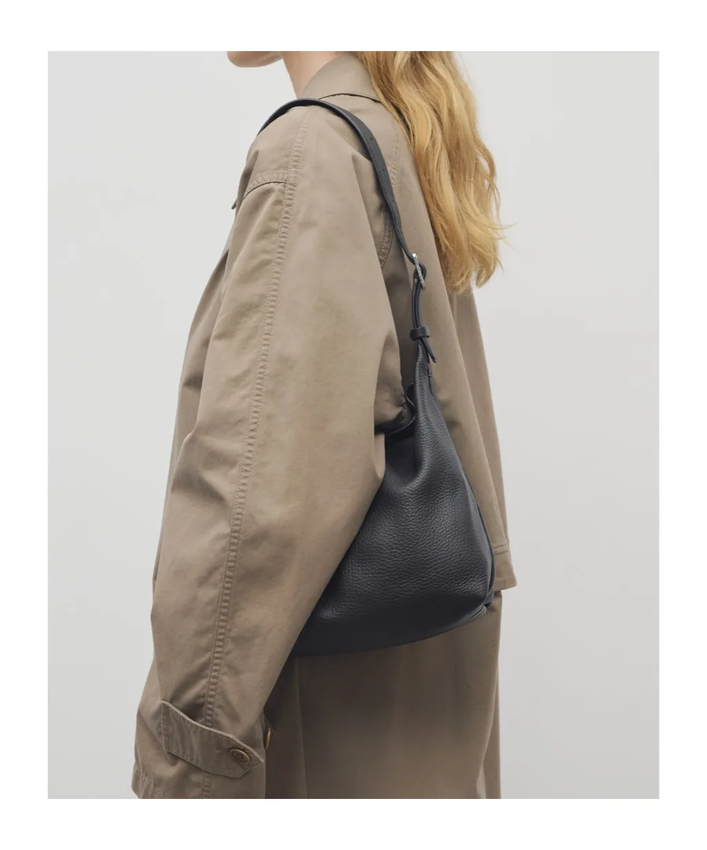 Isa Shoulder Bag
