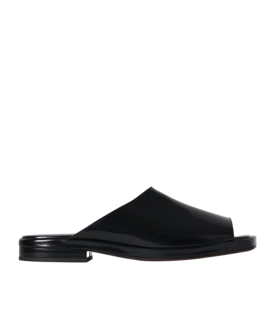 Emi Sandals
