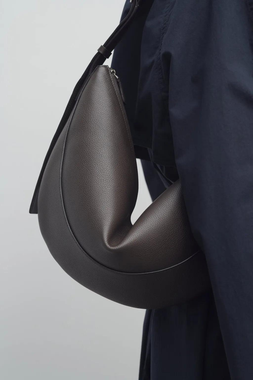 Jouve Zipped Shoulder Bag