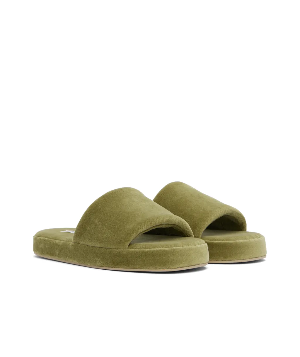 Open-Toed Slippers