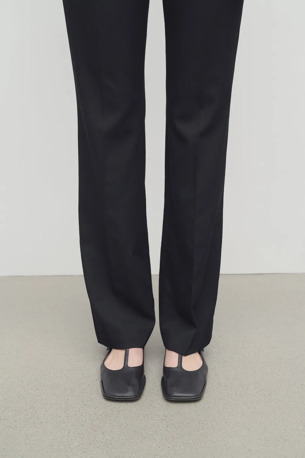 Square T-Strap Flat Shoes