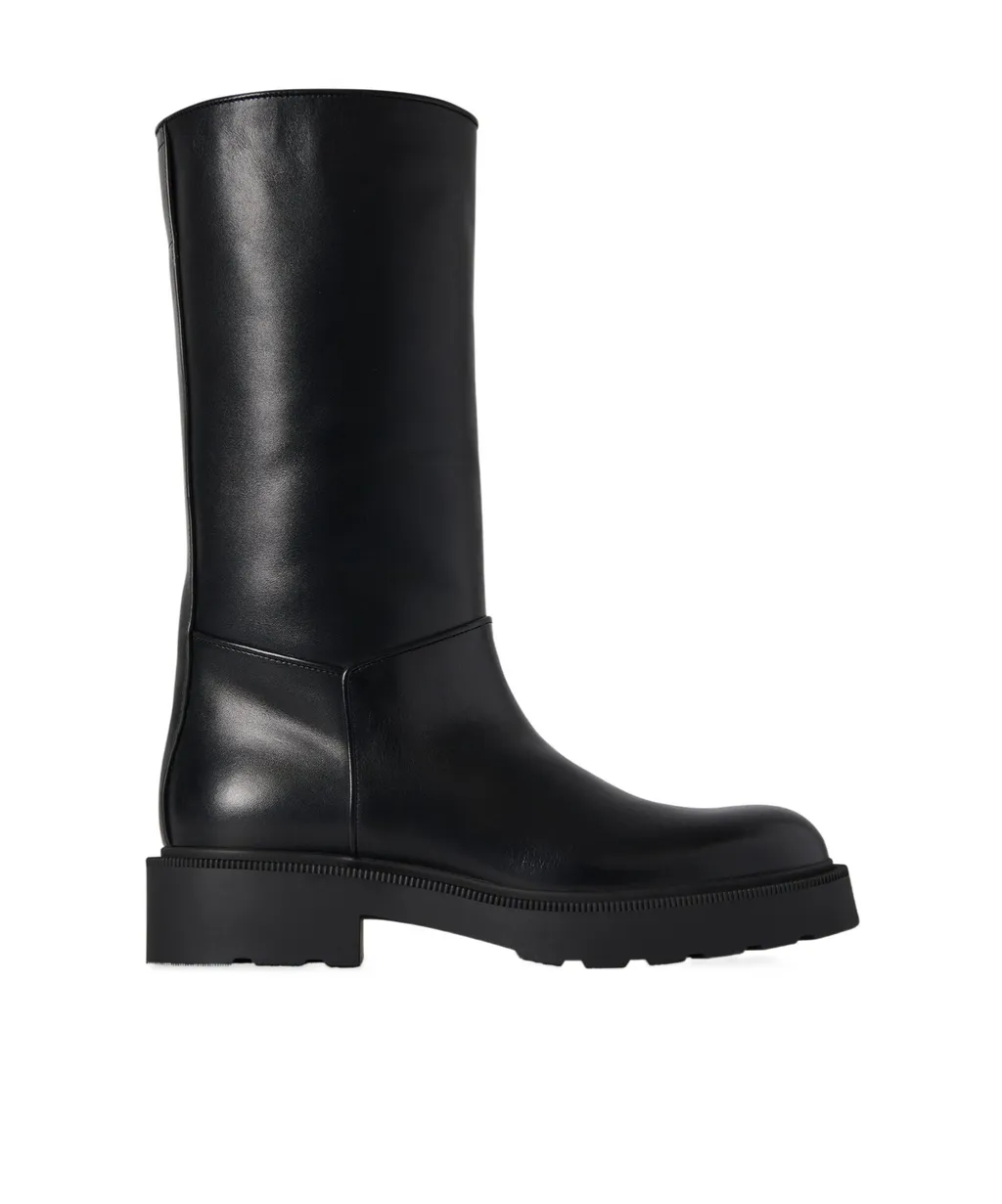 Round-Head Boots
