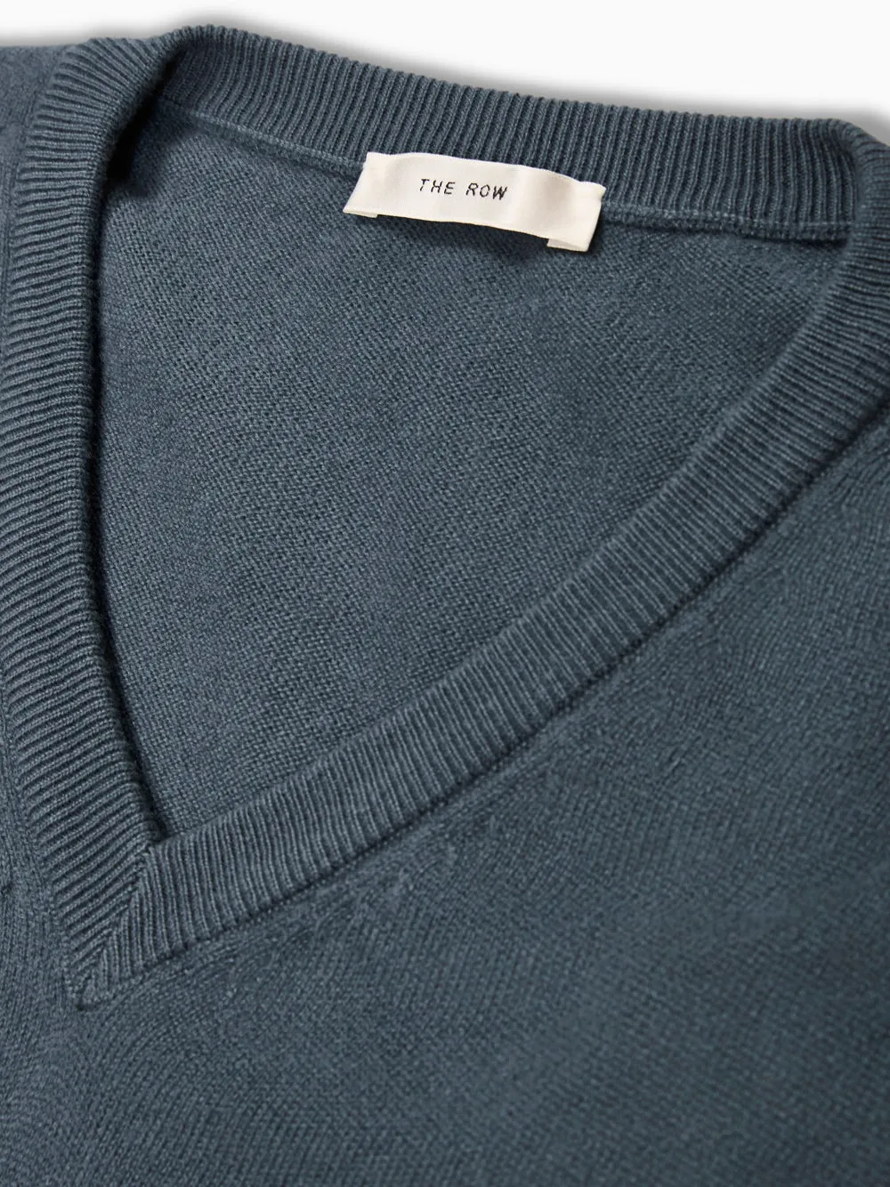 Long-Sleeved Pullover