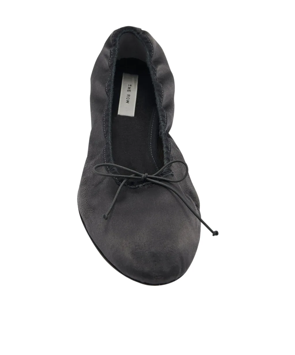 Bow Detailed Slip-On Flat Shoes