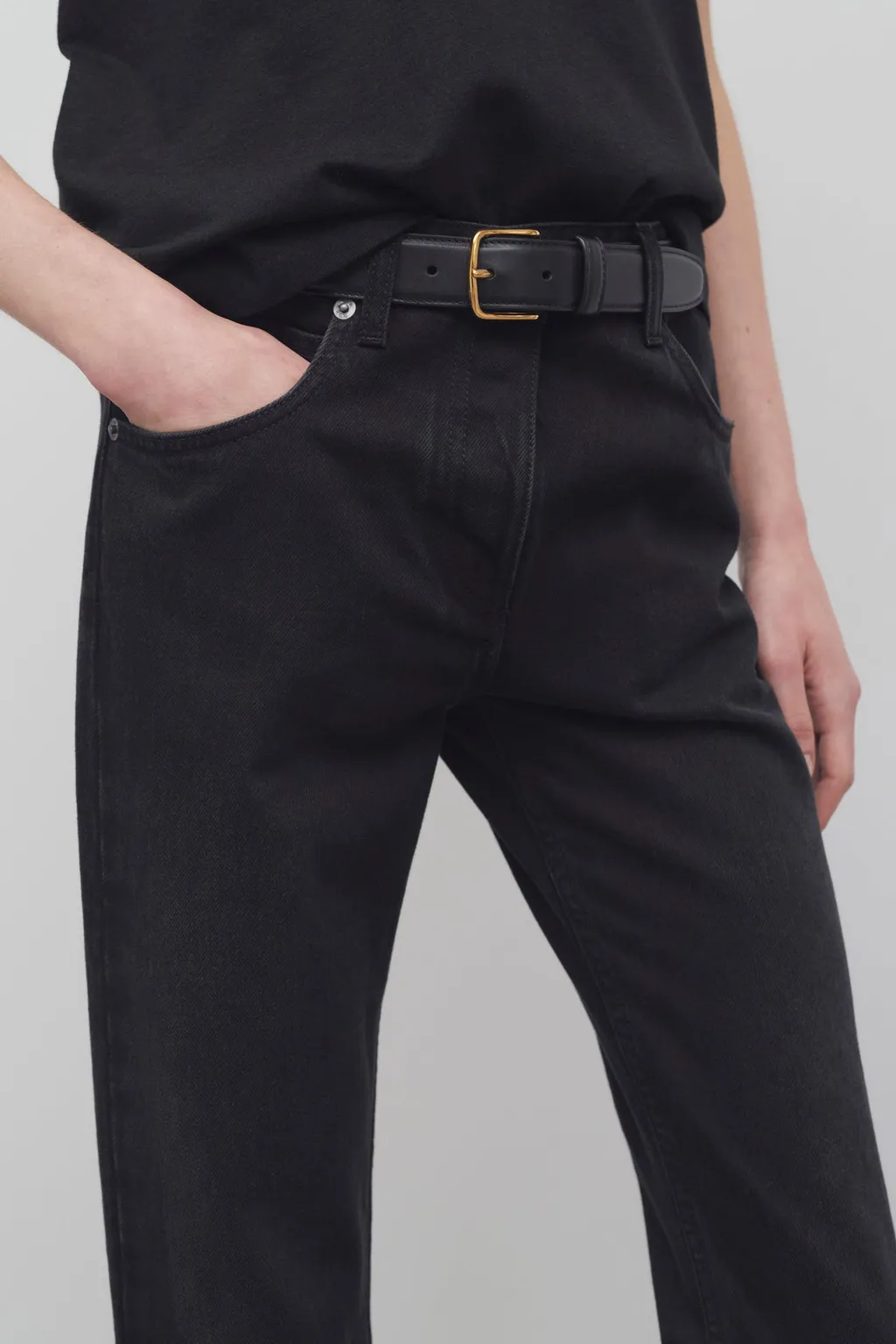 Riaco Straight-Leg Jeans