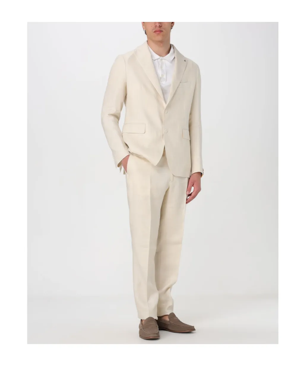 Long-Sleeved Suit
