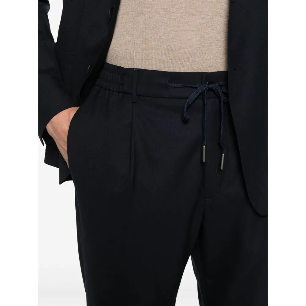 Long-Sleeved Suit