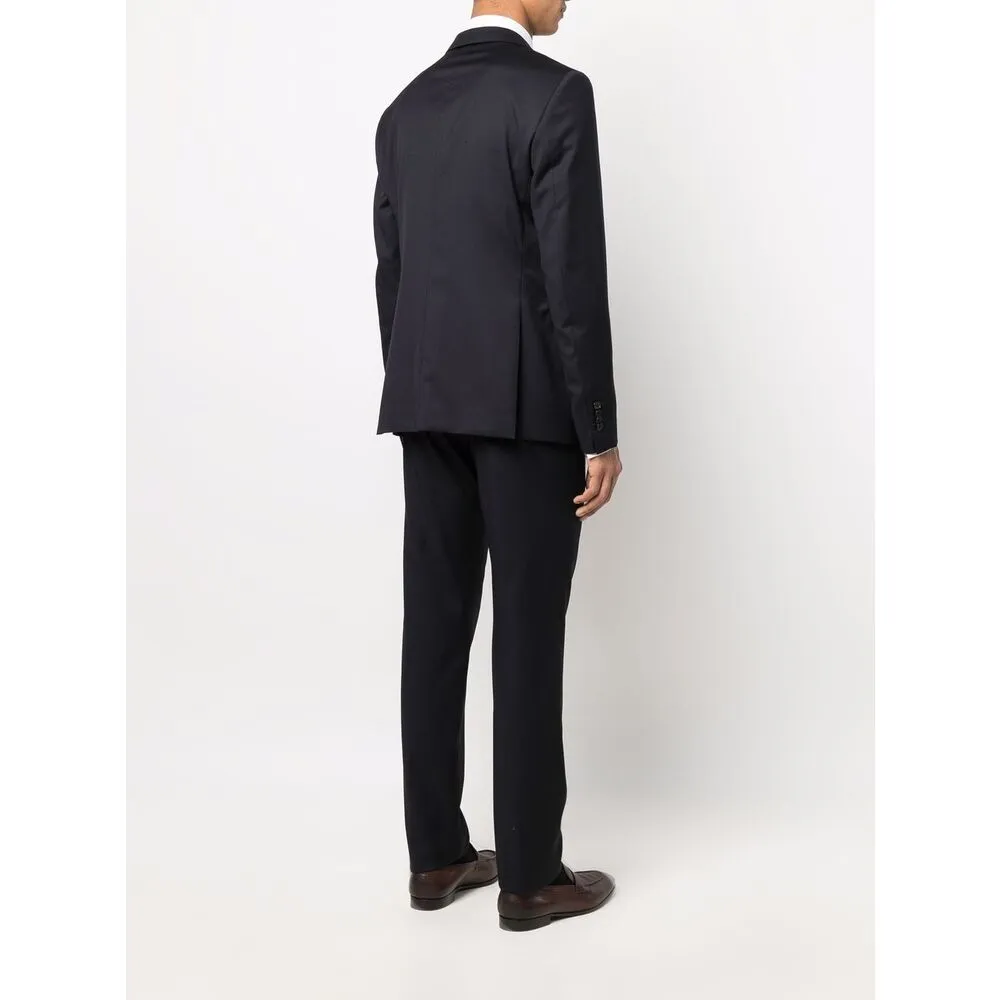Long-Sleeved Suit
