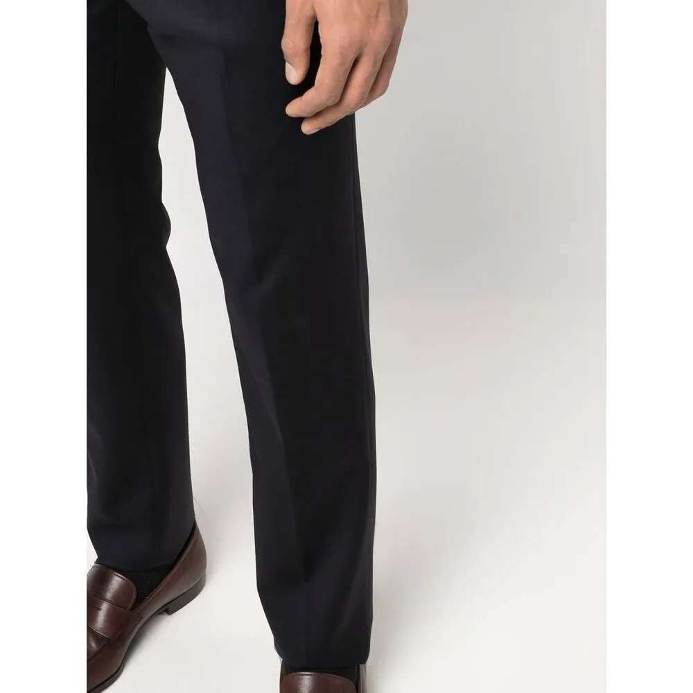 Long-Sleeved Suit