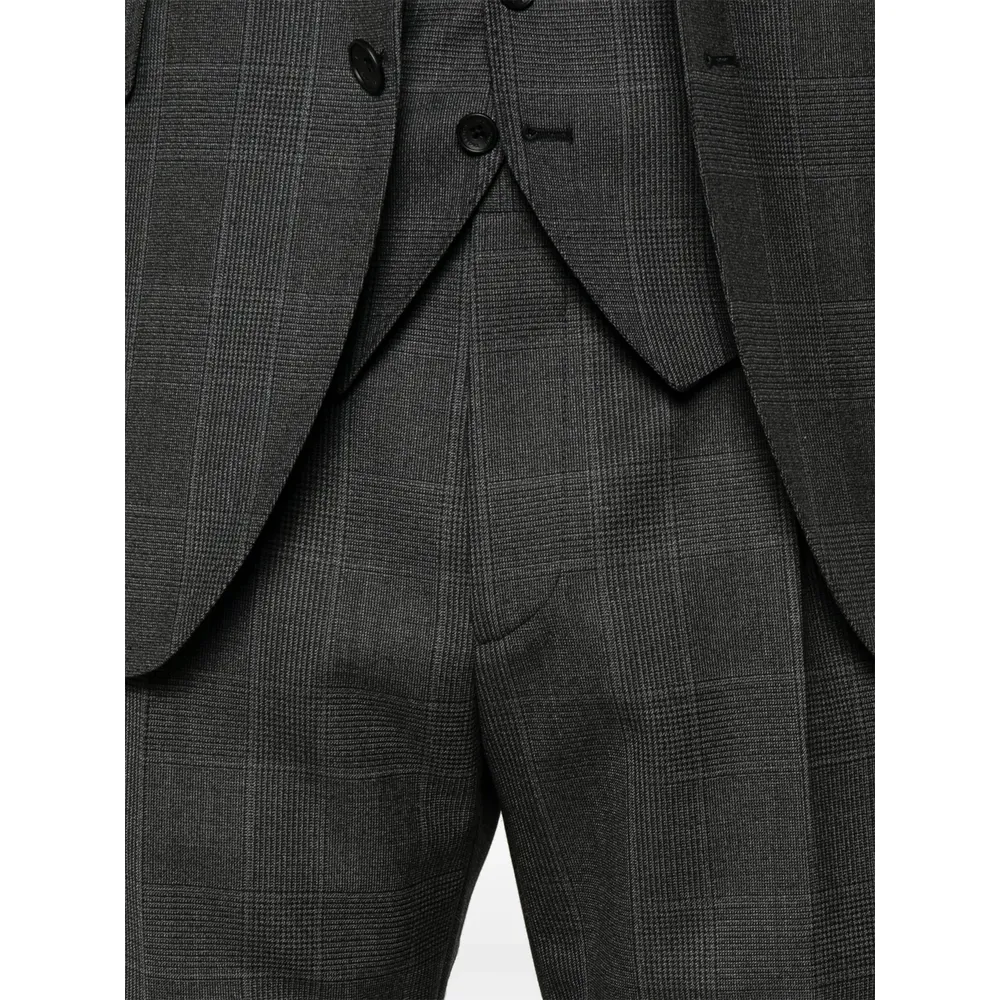 Suit