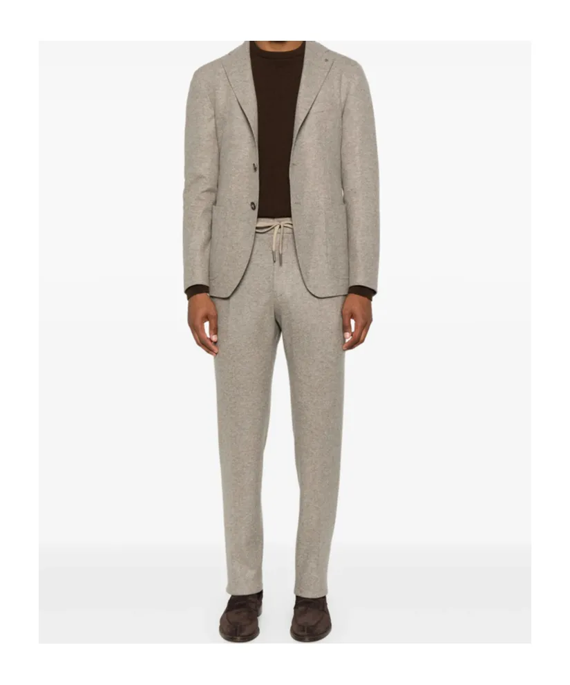 Long-Sleeved Suit