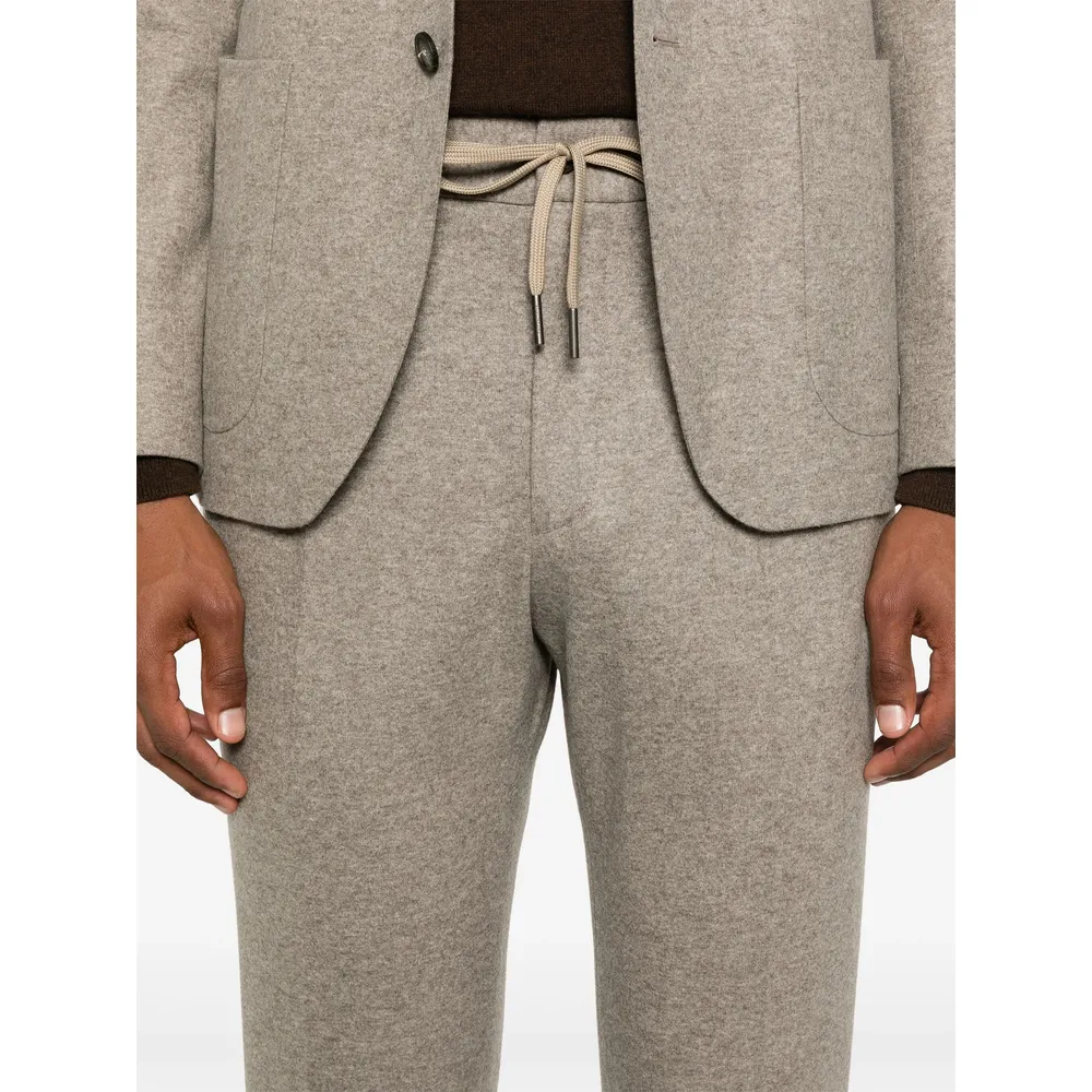 Long-Sleeved Suit