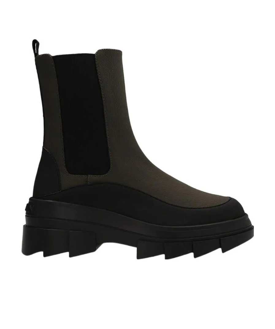 Round Toe Chunky Boots