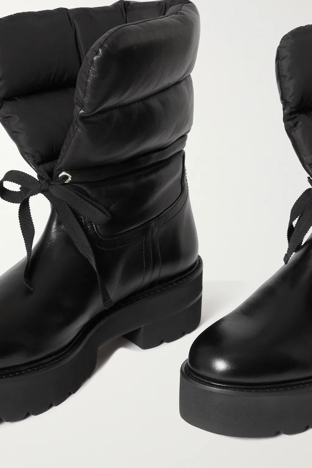 Round Toe Boots