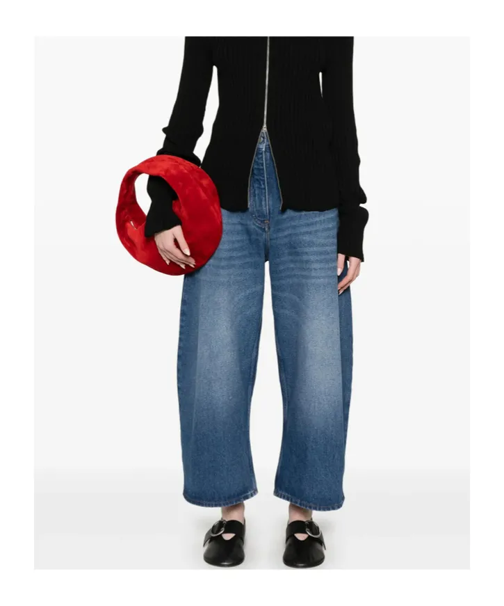 Wide-Leg Jeans