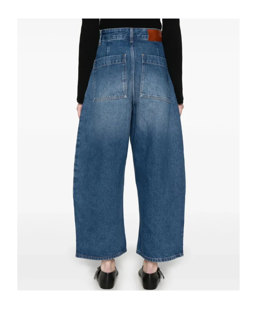 Wide-Leg Jeans
